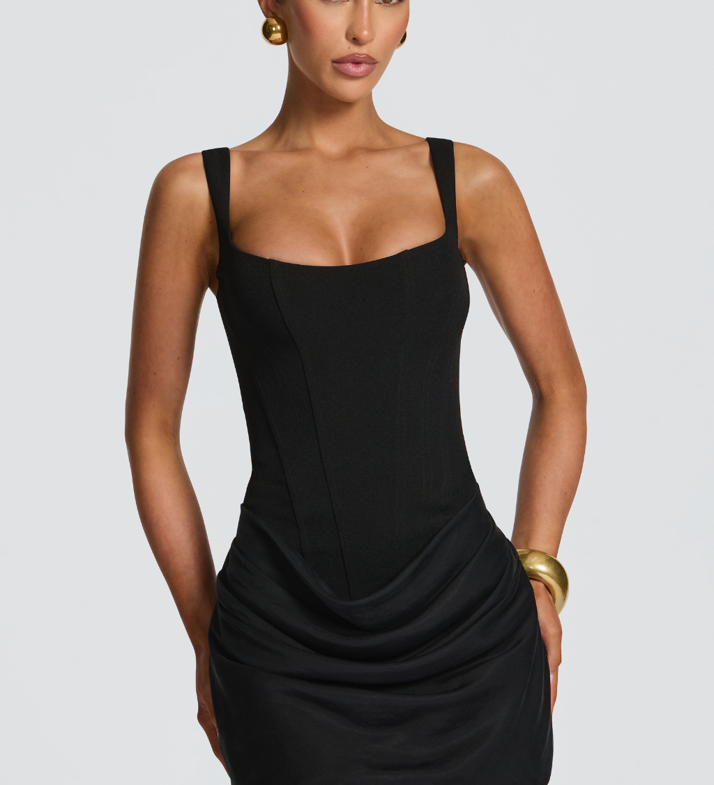 Lorie – Mini Mekko Hourglass Leikkaus