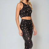 Top v barvi breskve z leopardjim vzorcem